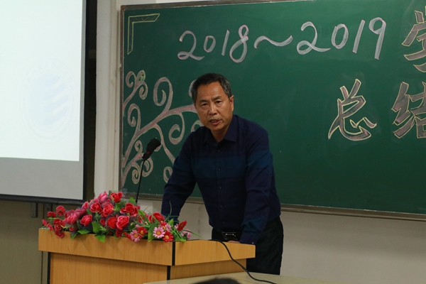 11.王晓民老师讲话.jpg